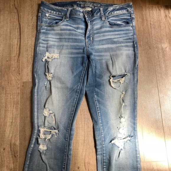 Ripped Jeans - Picture 2 of 4